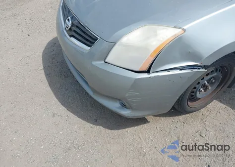 2011 Nissan Sentra 2.0S z USA, uszkodzony, nr VIN 3N1AB6AP8BL712648